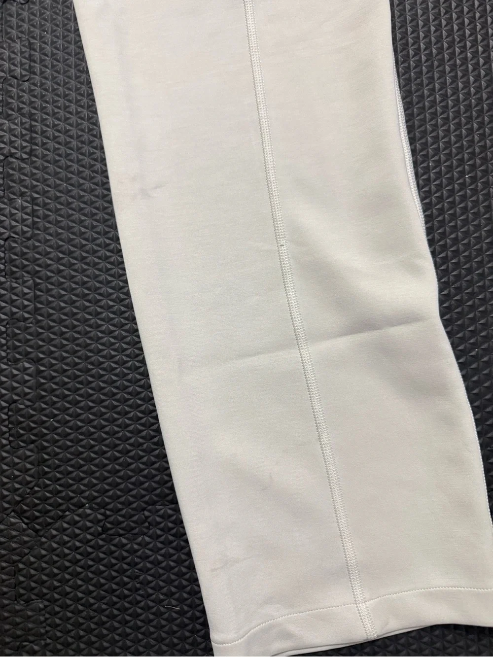 lululemon athletica minor dirt